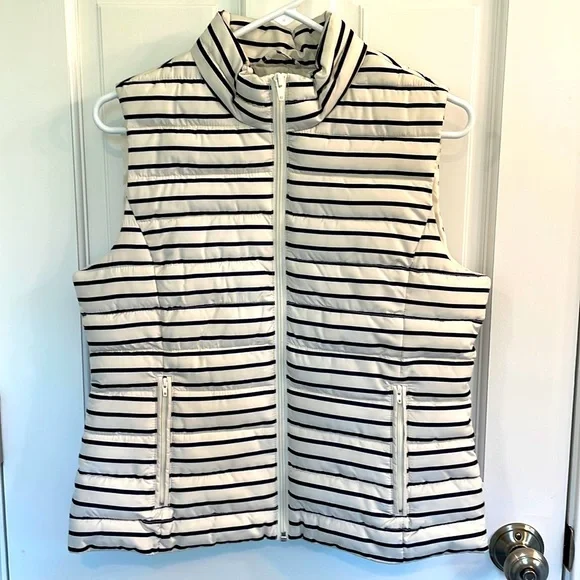 NWT LOFT Navy and White Puffer Vest - Picture 1 of 4